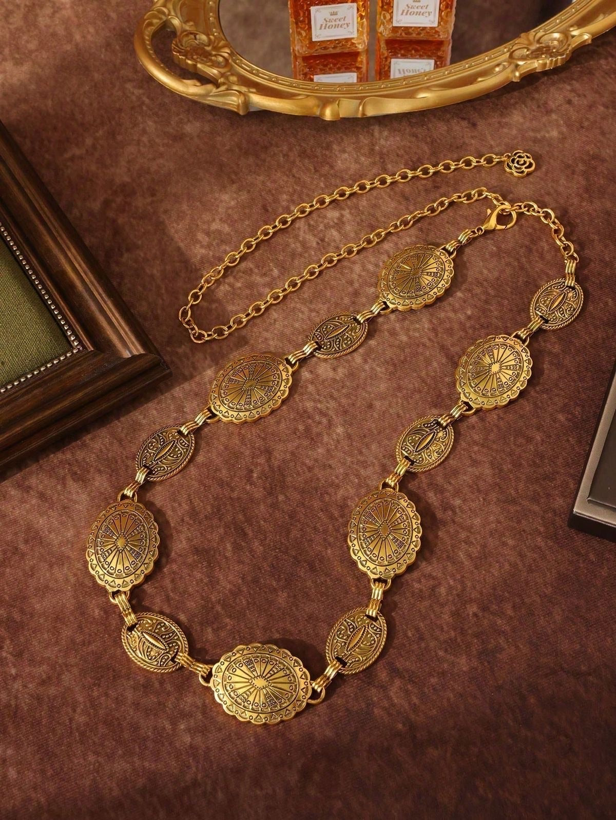 LunAra— The Chunky Waist Chain